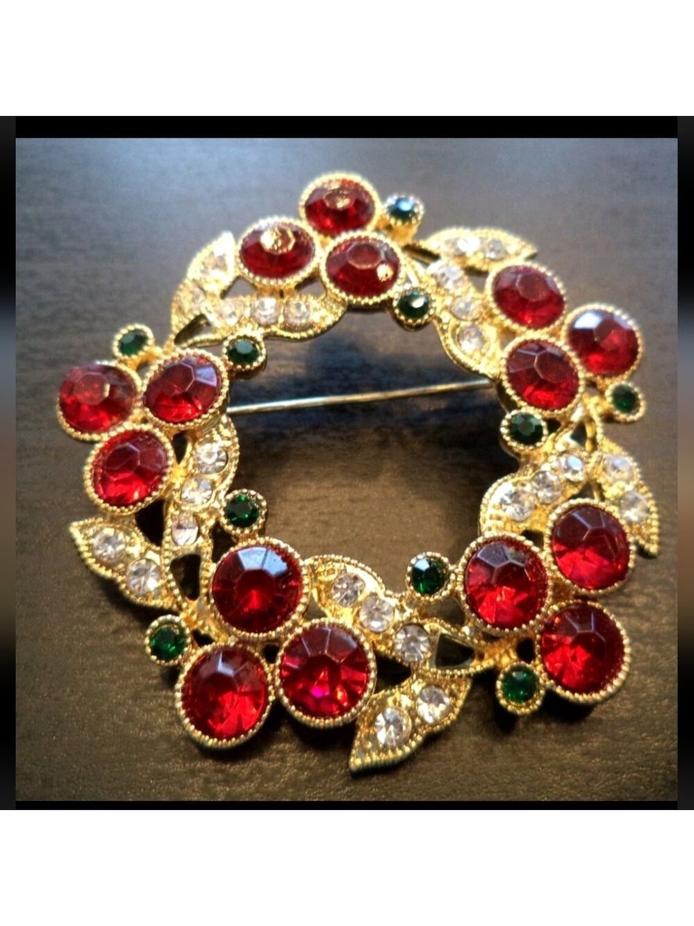STUNNING VINTAGE ESTATE SIGNED LIZ CLAIBORNE XMAS RHINESTONE 1 7/8" BROOCH